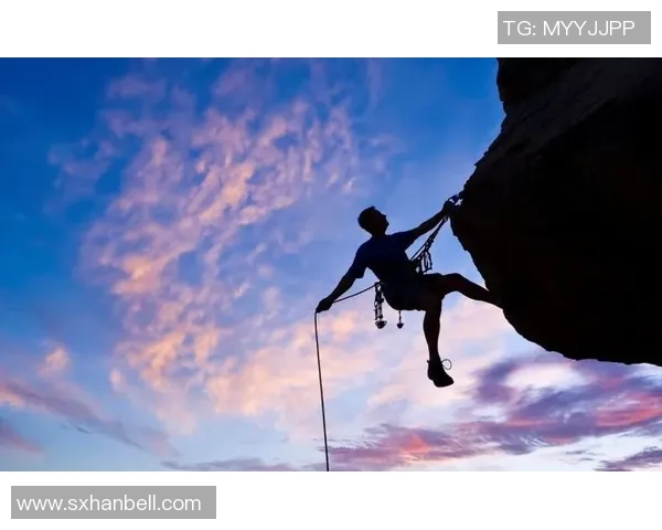 广州攀岩队的默契之道:探索团队配合与攀岩技巧的完美结合